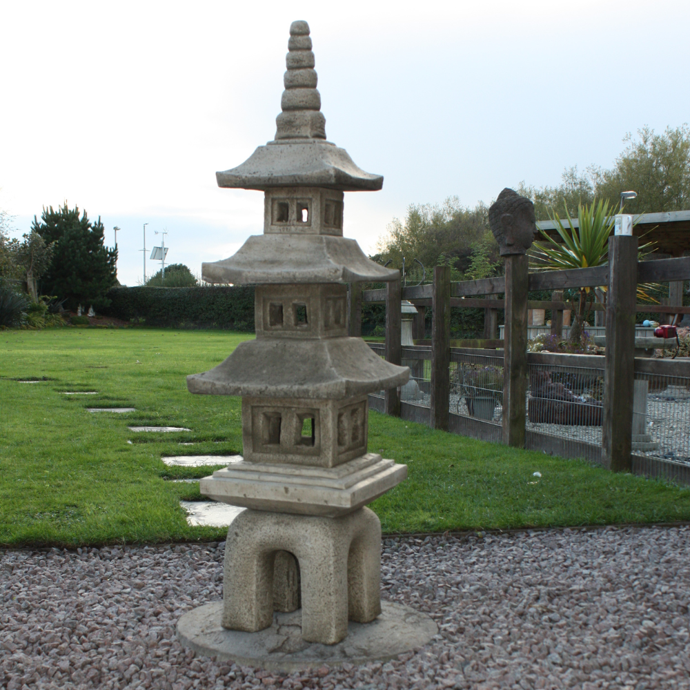 Borderstone Five Piece Pagoda