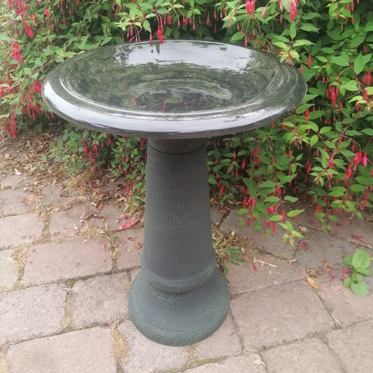 Fibre Clay Hunter Green Classic Bird Bath