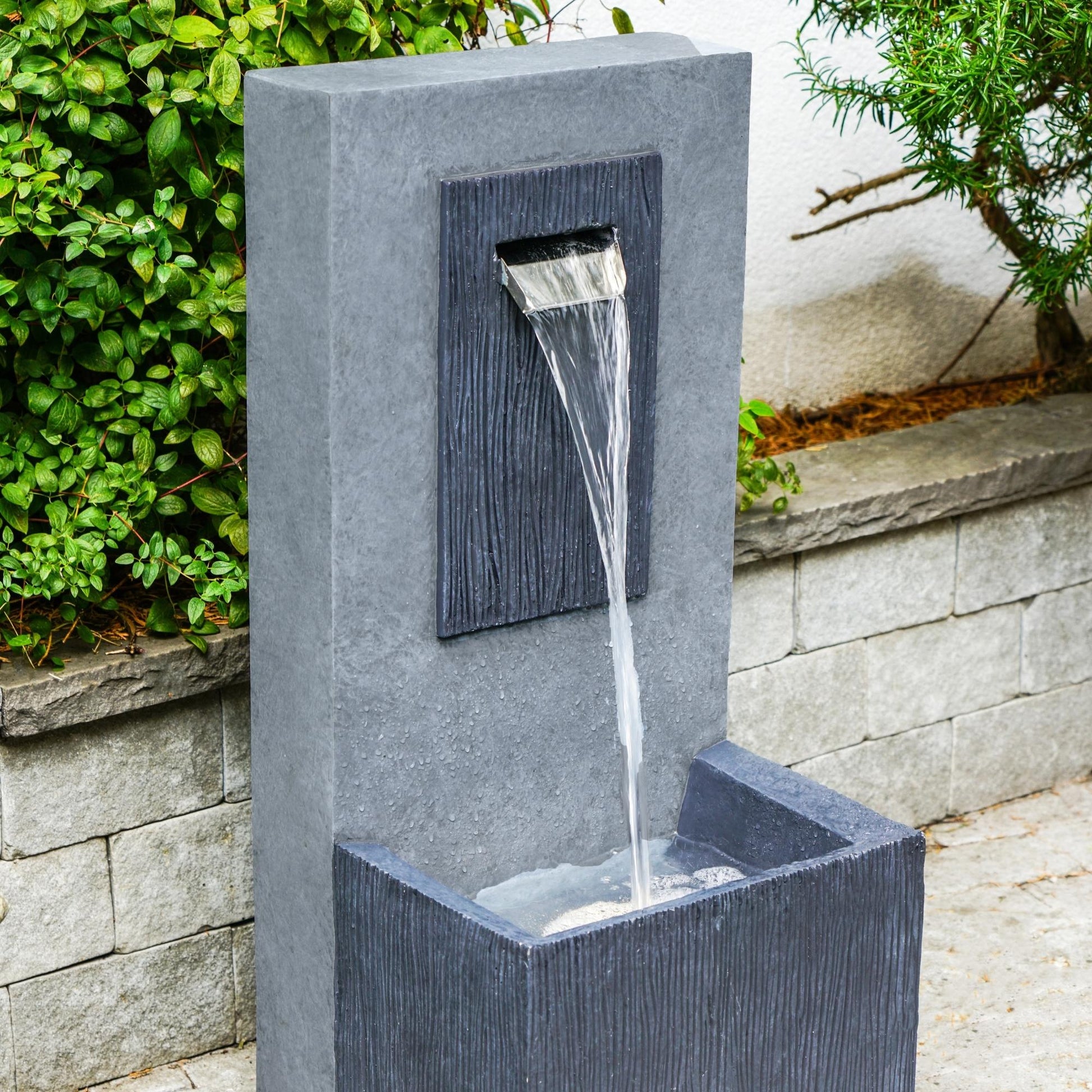 Outdoor Contemporary Water Feature 