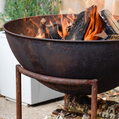 Outdoor Cast Iron Fire Pit in Rust