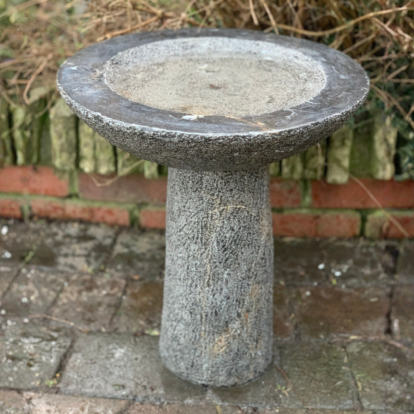Round Bird Bath Pink Limestone